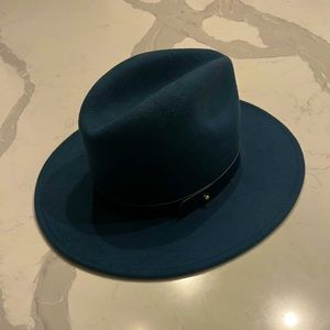 Lack of color. The Fleur . Navy.